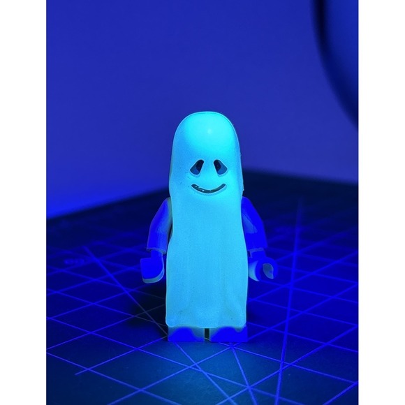 LEGO 6497 TWISTED TIME TRAIN 9376 Ghost MINI FIGURE Castle gen012 GLOW IN DARK - Picture 3 of 3